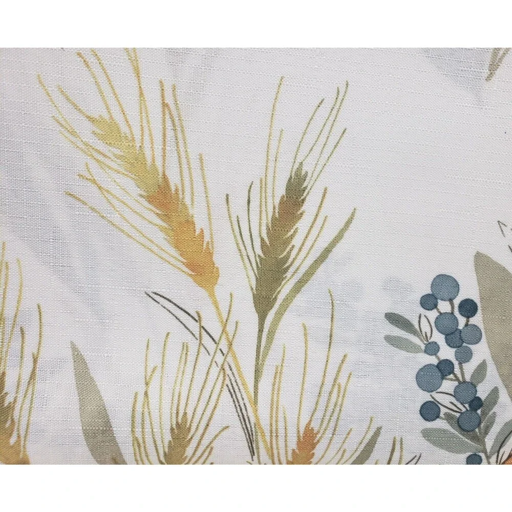 1 Printed Fabric Tablecloth, 60